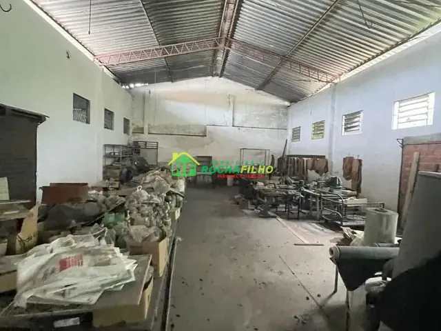 Galpão / Barracão com 1100m², para alugar, no bairro Promorar em Teresina
