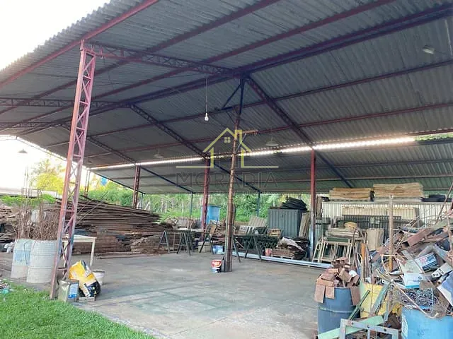 Galpão / Barracão à venda ou para alugar, no bairro Pólo Industrial de Guaxupé em Guaxupé