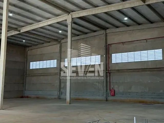 Galpão / Barracão com 1500m², para alugar, no bairro Parque Paulista em Bauru