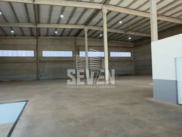 Galpão / Barracão com 1500m², para alugar, no bairro Parque Paulista em Bauru