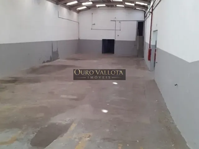 Galpão / Barracão com 1043m², à venda, no bairro Vila Bertioga em São Paulo