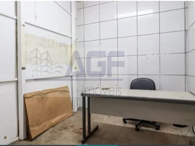 Galpão / Barracão para alugar, no bairro Jardim Miriam em São Paulo