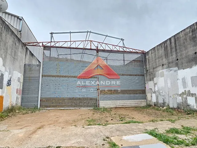 Galpão / Barracão com 350m², à venda, no bairro Jardim Santa Júlia em São José dos Campos