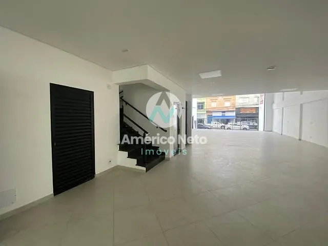 Galpão / Barracão com 1200m², para alugar, no bairro Centro em São Caetano do Sul