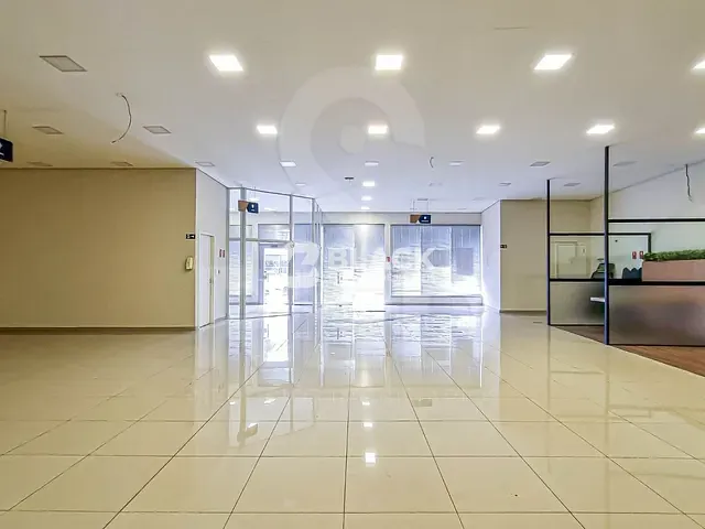 Galpão / Barracão com 700m², para alugar, no bairro Jardim Magnolia em Sorocaba