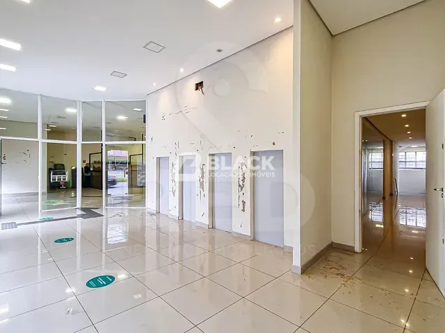 Galpão / Barracão com 700m², para alugar, no bairro Jardim Magnolia em Sorocaba