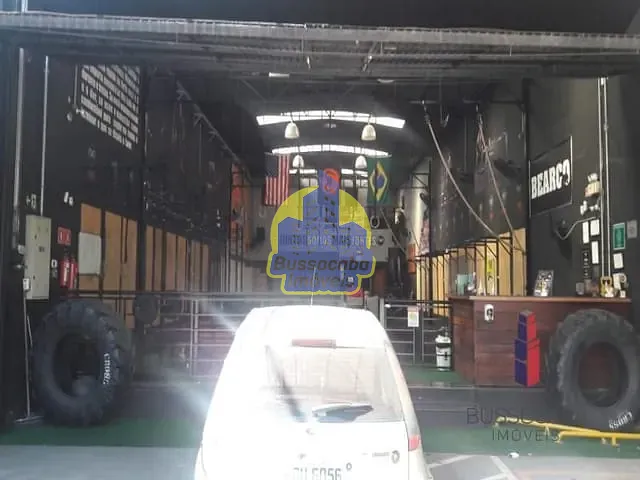 Galpão / Barracão com 300m², à venda, no bairro Umuarama em Osasco