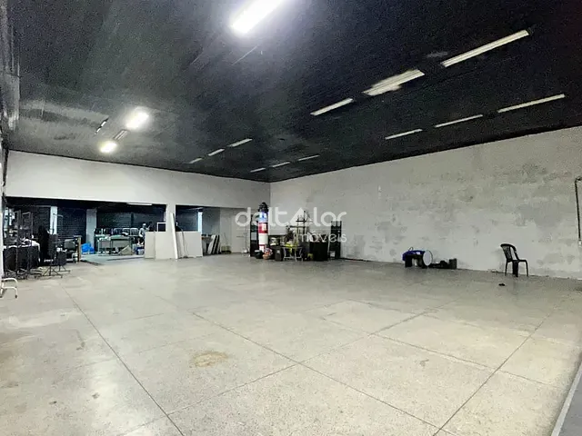 Galpão / Barracão com 423m², para alugar, no bairro Jaqueline em Belo Horizonte