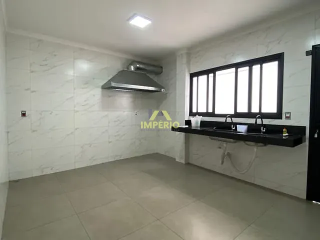 Galpão / Barracão com 379m², à venda, no bairro Jardim Municipal em Salto
