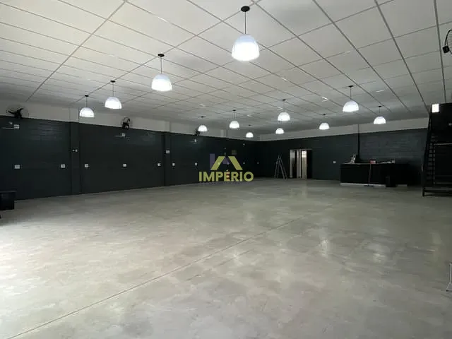 Galpão / Barracão com 379m², à venda, no bairro Jardim Municipal em Salto