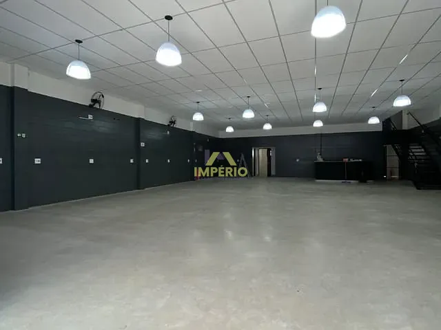Galpão / Barracão com 379m², à venda, no bairro Jardim Municipal em Salto