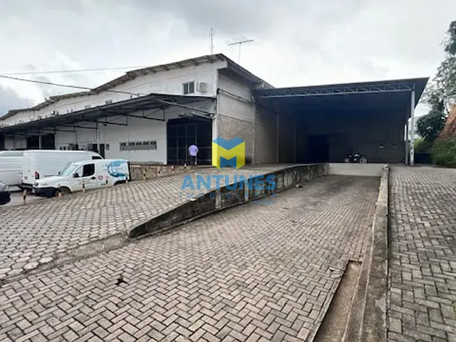 Galpão / Barracão com 648m², para alugar, no bairro Prazeres em Jaboatão dos Guararapes