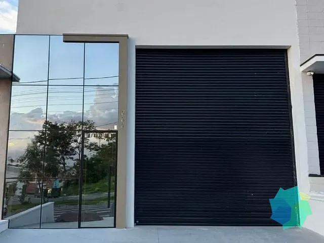 Galpão / Barracão com 250m², para alugar, no bairro Parque Imperial em Salto
