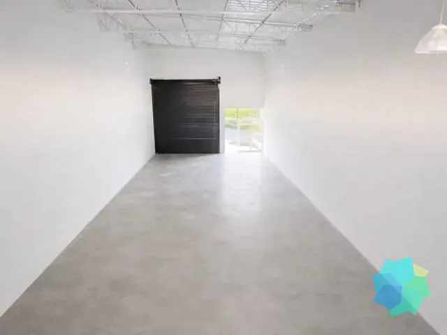 Galpão / Barracão com 250m², para alugar, no bairro Parque Imperial em Salto