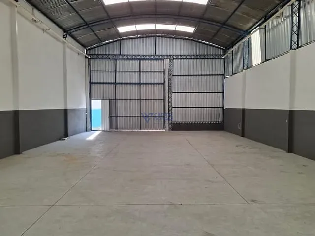 Galpão / Barracão com 170m², para alugar, no bairro Residencial União em São José dos Campos