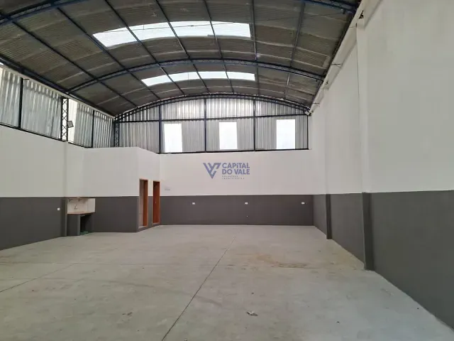 Galpão / Barracão com 170m², para alugar, no bairro Residencial União em São José dos Campos