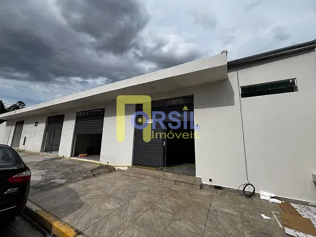 Galpão / Barracão com 37m², para alugar, no bairro Jardim Cintia em Mogi das Cruzes