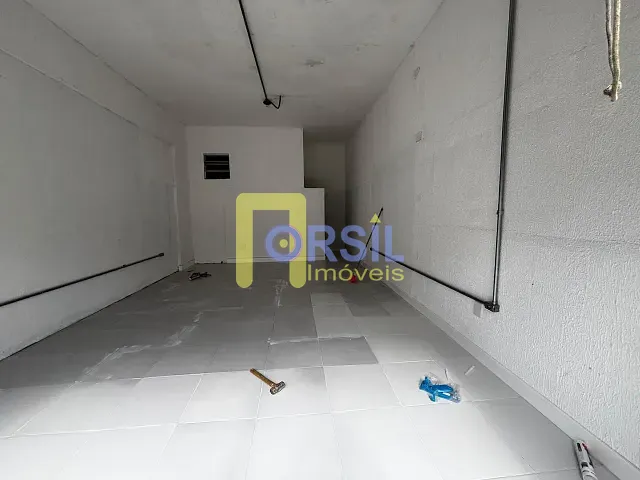 Galpão / Barracão com 37m², para alugar, no bairro Jardim Cintia em Mogi das Cruzes
