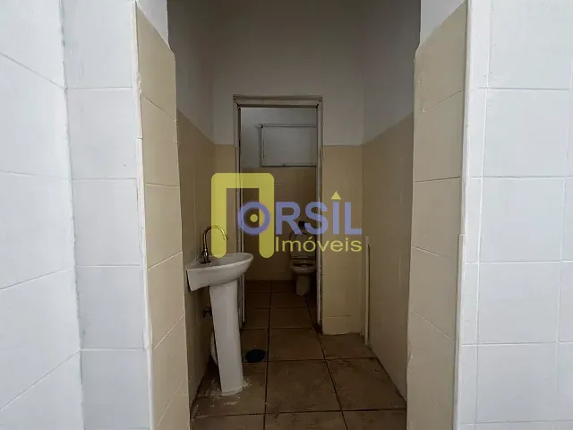 Galpão / Barracão com 37m², para alugar, no bairro Jardim Cintia em Mogi das Cruzes