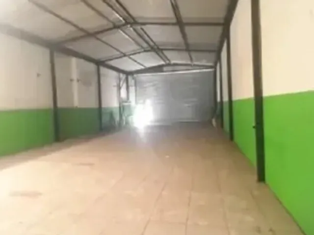 Galpão / Barracão com 300m², para alugar, no bairro Vila Metalúrgica em Santo André