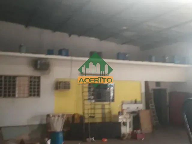 Galpão / Barracão com 930m², à venda, no bairro Vila Industrial em Araçatuba