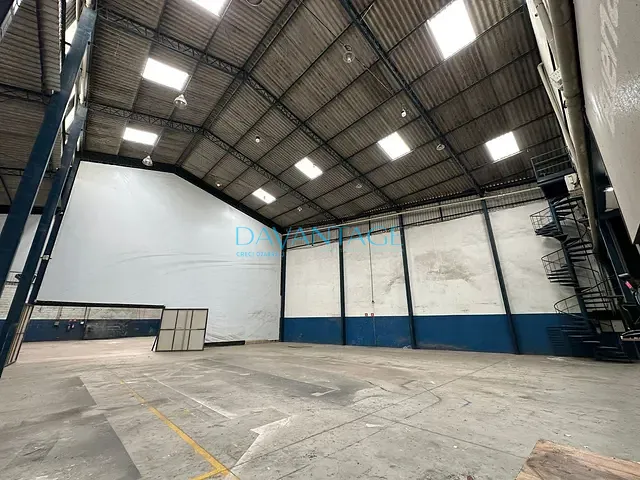 Galpão / Barracão com 1158m², para alugar, no bairro Paraíso (Polvilho) em Cajamar