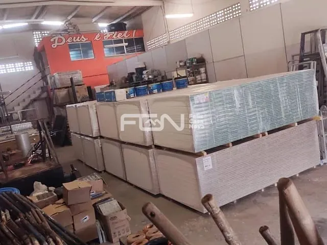 Galpão / Barracão com 800m², à venda, no bairro Parque Real Serra Verde em Camaçari