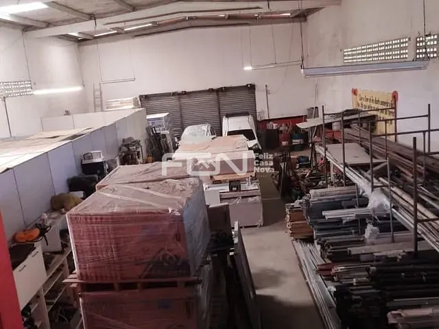 Galpão / Barracão com 800m², à venda, no bairro Parque Real Serra Verde em Camaçari
