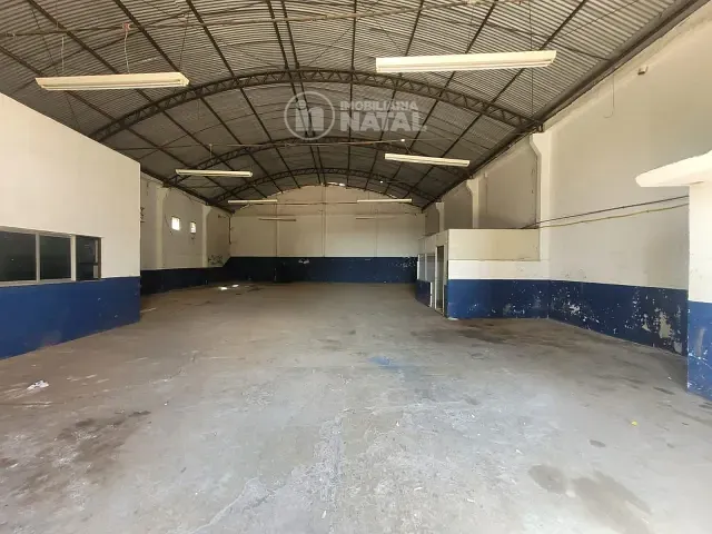 Galpão / Barracão com 400m², para alugar, no bairro Jardim Morumbi em Londrina
