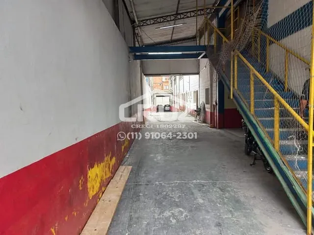 Galpão / Barracão com 2000m², à venda ou para alugar, no bairro Jardim Iracema em São Paulo