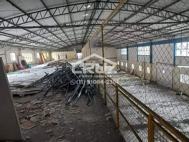 Galpão / Barracão com 2000m², à venda ou para alugar, no bairro Jardim Iracema em São Paulo