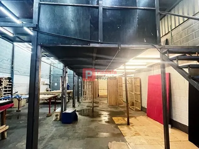Galpão / Barracão com 500m², à venda, no bairro Vila Baby em São Paulo