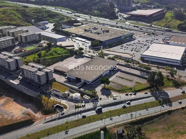 Galpão / Barracão com 20000m², para alugar, no bairro Centro em Votorantim