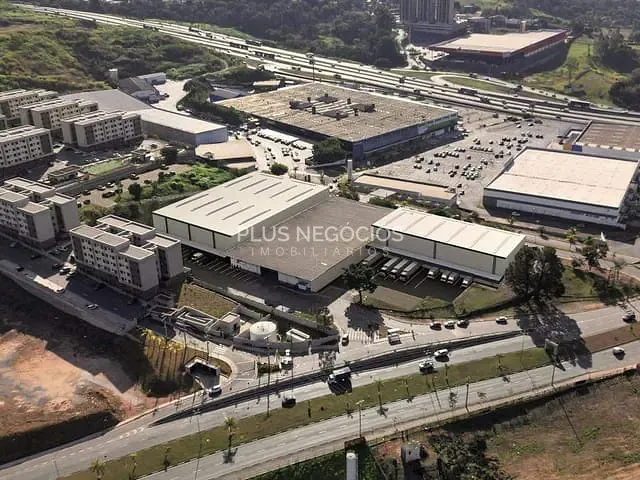 Galpão / Barracão com 20000m², para alugar, no bairro Centro em Votorantim