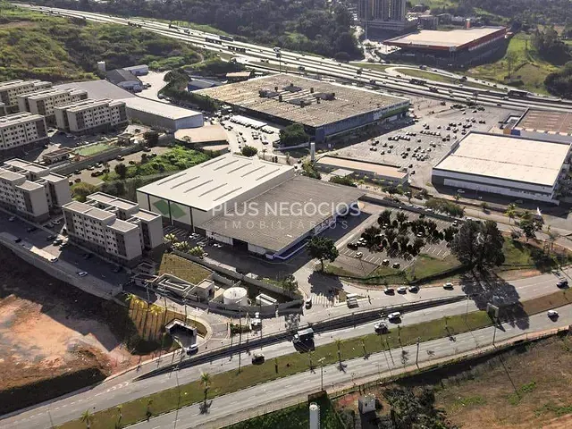 Galpão / Barracão com 20000m², para alugar, no bairro Centro em Votorantim