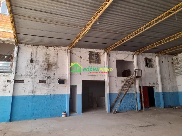 Galpão / Barracão com 450m², para alugar, no bairro Parque Jacinta em Teresina