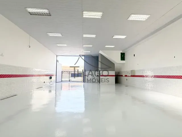 Galpão / Barracão com 600m², à venda, no bairro Jardim Stella em Santo André