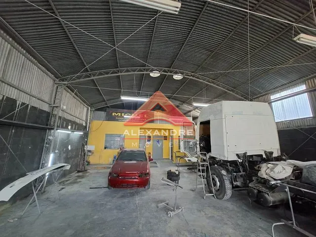 Galpão / Barracão com 300m², à venda, no bairro Vila Industrial em São José dos Campos
