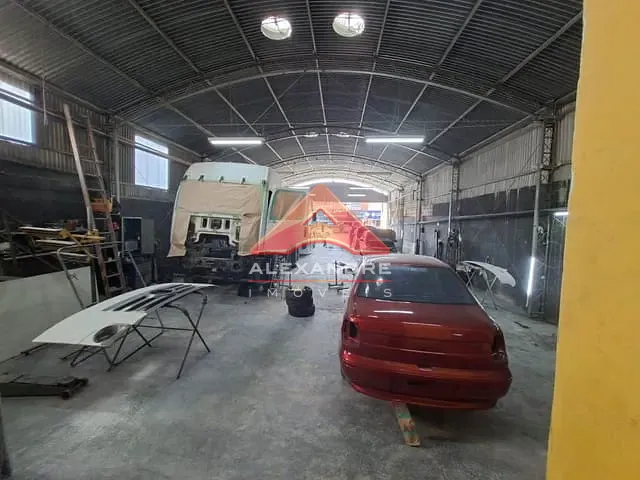 Galpão / Barracão com 300m², à venda, no bairro Vila Industrial em São José dos Campos