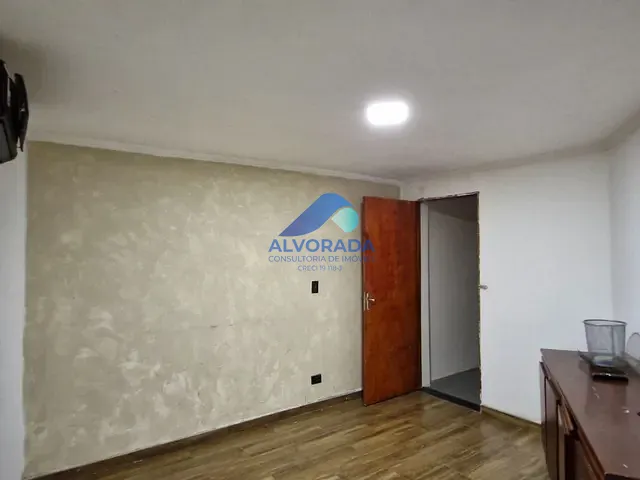 Galpão / Barracão com 425m², para alugar, no bairro Jardim das Colinas em São José dos Campos
