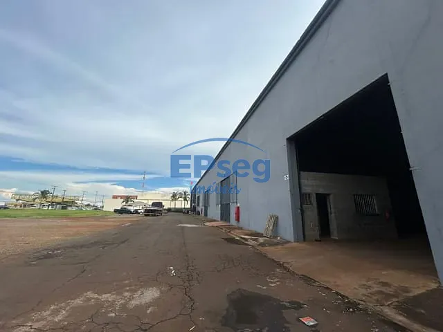 Galpão / Barracão para alugar, no bairro Jardim Riviera em Cambé