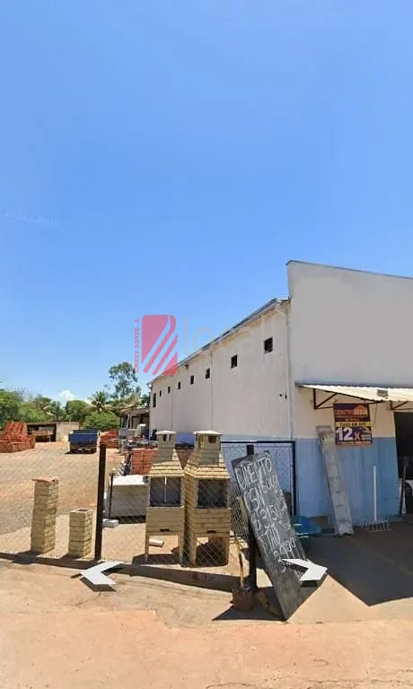 Galpão / Depósito / Armazém  à venda, 200m² — foto 2 de 3