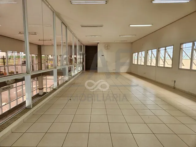 Loja com 300m², para alugar, no bairro Borda da Mata em Jaguariúna