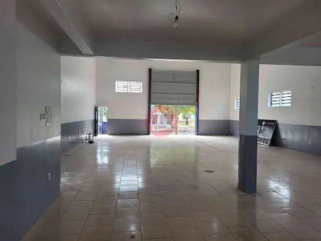 Galpão / Barracão com 310m², para alugar, no bairro Navegantes em Porto Alegre