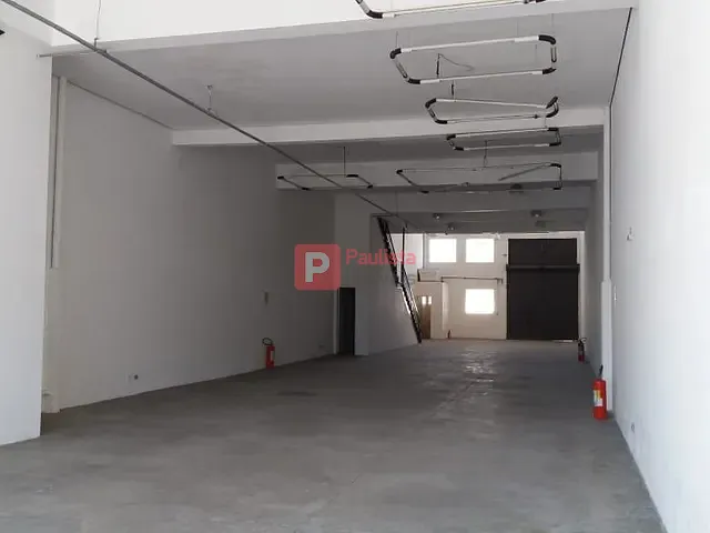 Galpão / Barracão para alugar, no bairro Alphaville Industrial em Barueri