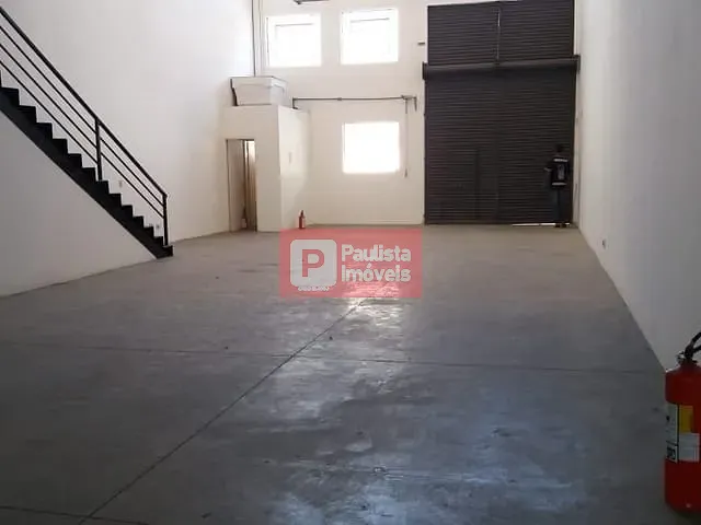 Galpão / Barracão para alugar, no bairro Alphaville Industrial em Barueri