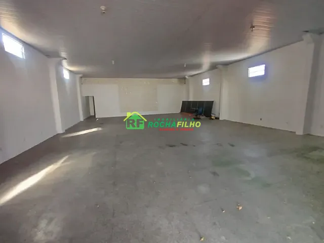 Galpão / Barracão com 299m² 1 quarto e 1 banheiro, para alugar, no bairro Vermelha em Teresina