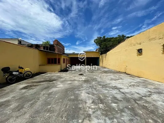 Galpão / Barracão com 500m², para alugar, no bairro Barroco (Itaipuaçu) em Maricá