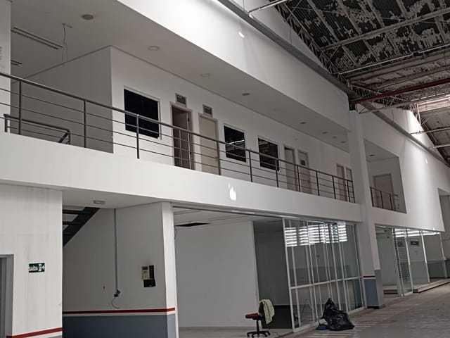 Galpão / Barracão com 5000m², para alugar, no bairro Alphaville Industrial em Barueri