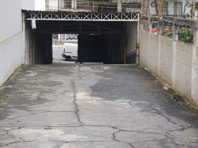 Galpão / Barracão com 312m², à venda, no bairro Liberdade em São Paulo